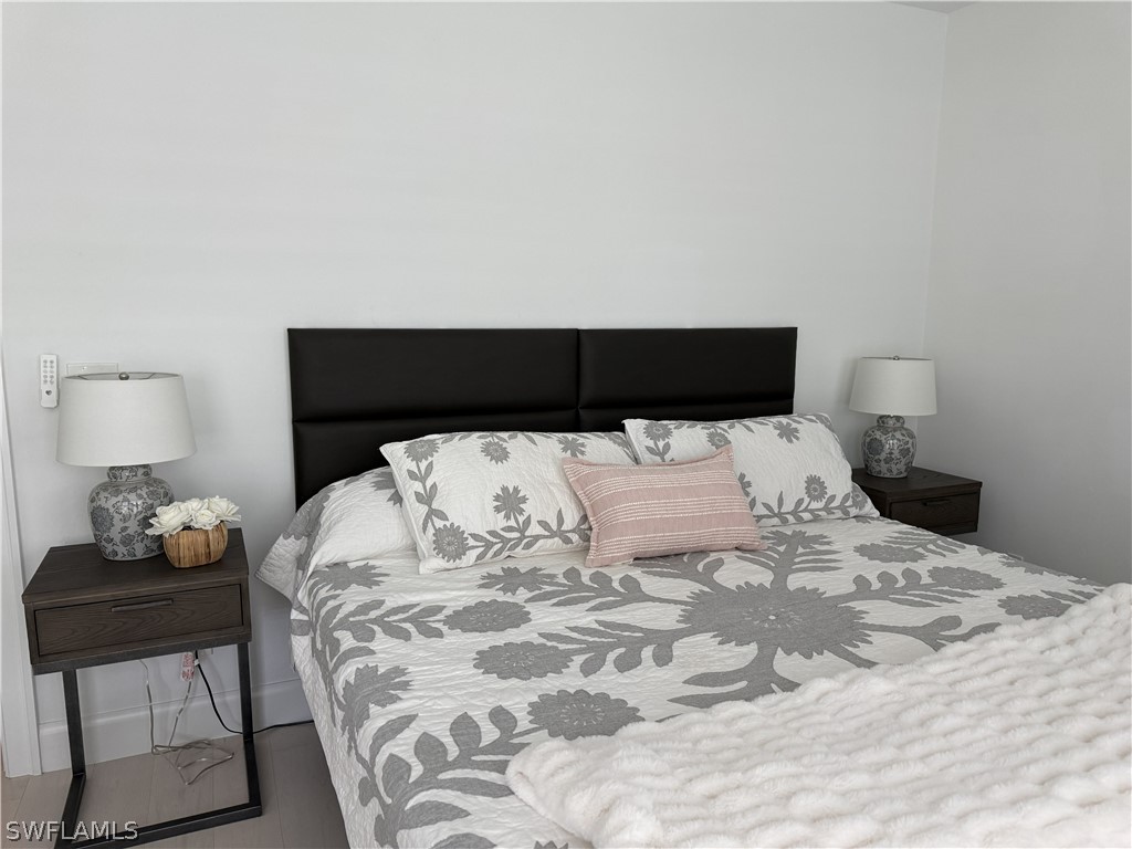 2830 Tiburon Blvd E 101 Property Photo 17
