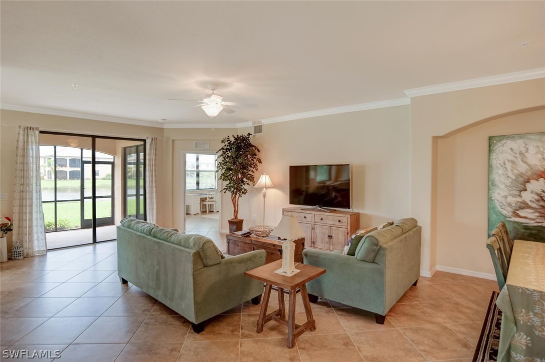 9126 Napoli Ct 101 Property Photo 5