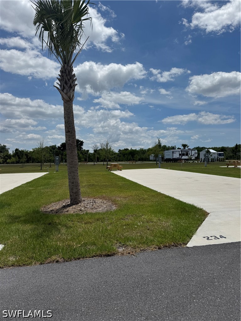 226011695 Property Photo 3