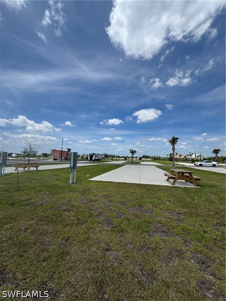 226011695 Property Photo 8