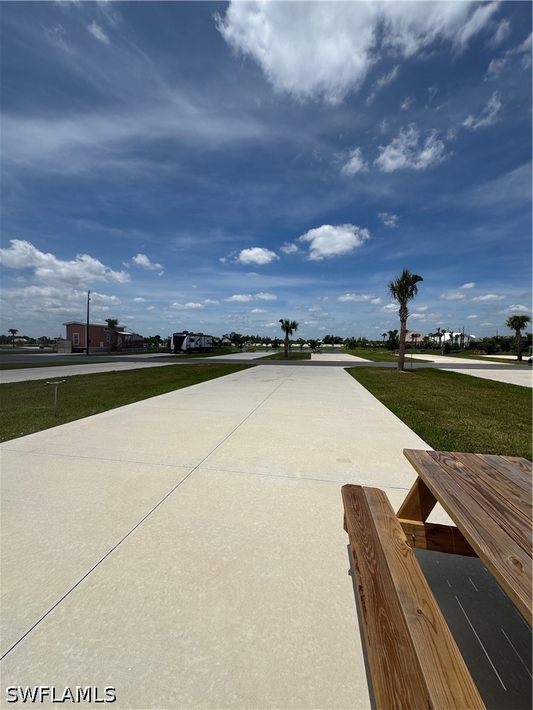 226011695 Property Photo 11