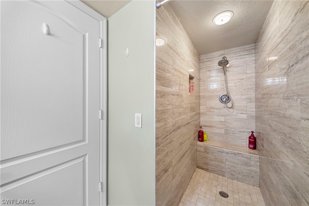 13160 Whitehaven Ln 121 Property Photo 24