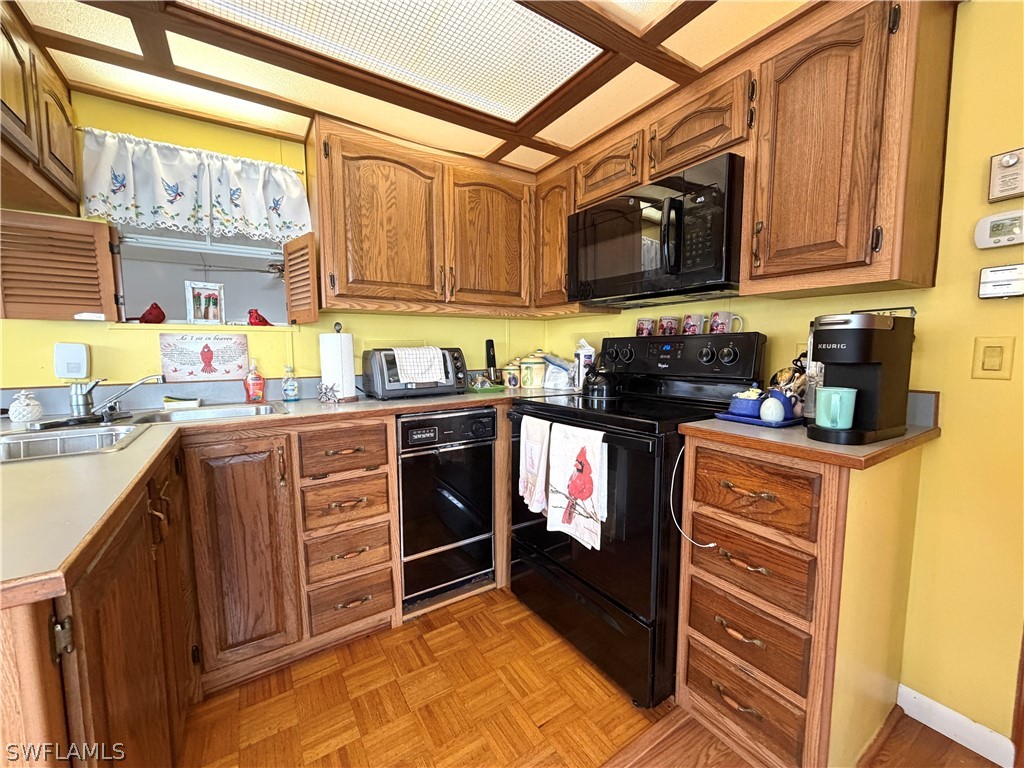 4701 Candlestick Ct W Property Photo 8