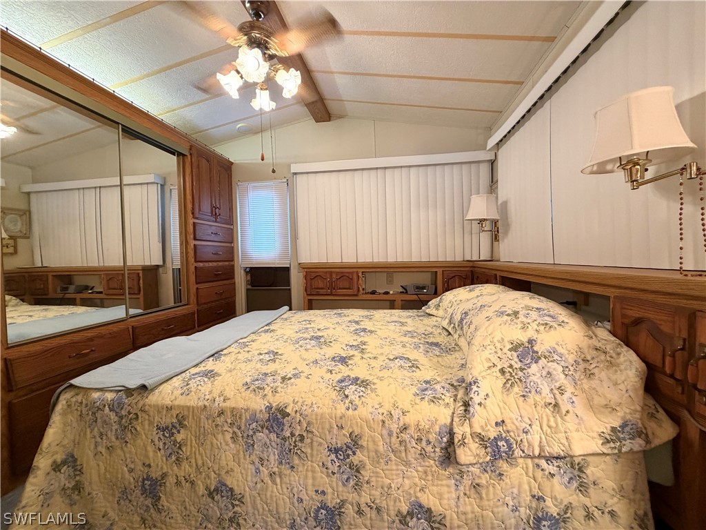 4701 Candlestick Ct W Property Photo 13