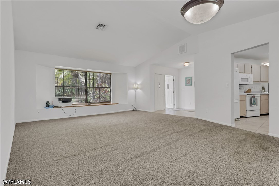 760 1st St Nw Property Photo 5
