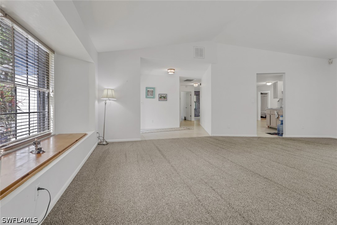 760 1st St Nw Property Photo 6