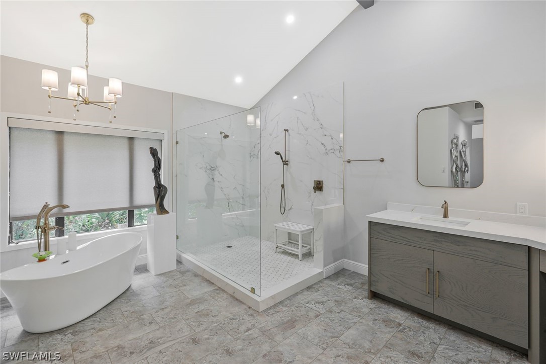 730 Bay Tree Ct Property Photo 3