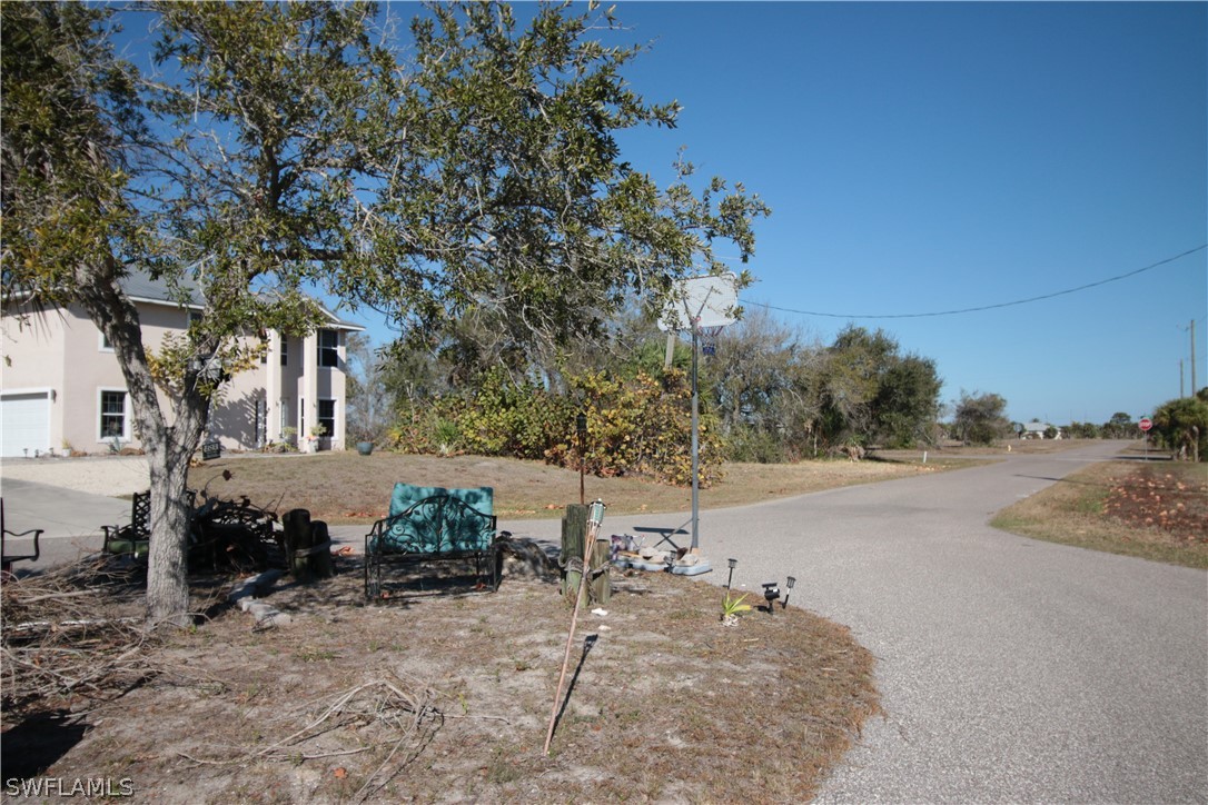 1 Hull Ct Property Photo 4