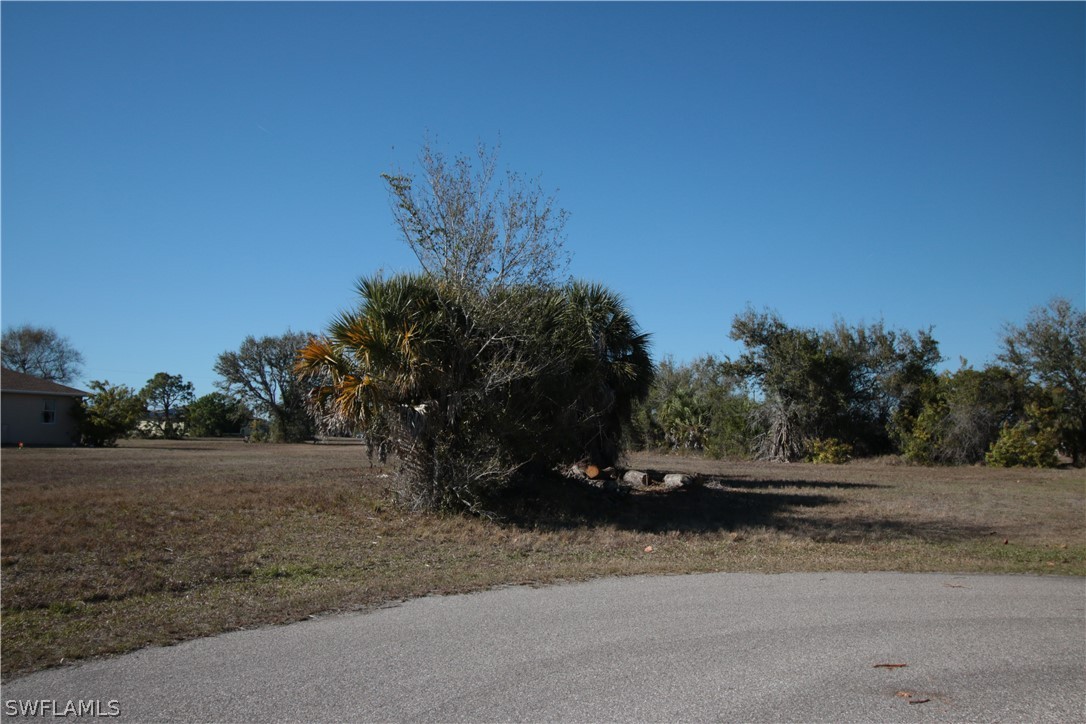 1 Hull Ct Property Photo 5
