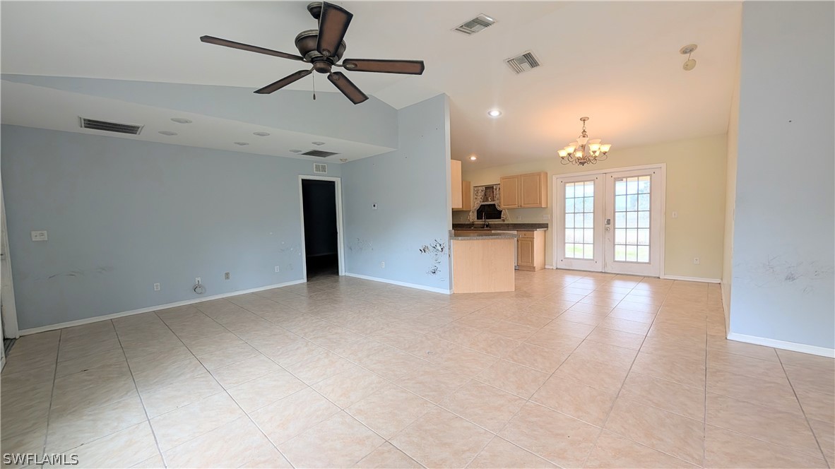 3017 S Balsam Cir Property Photo 3