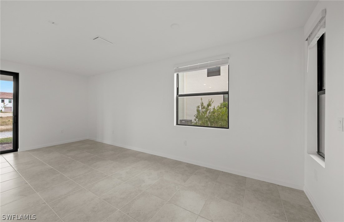 1562 Lake Jessup Cir Property Photo 15