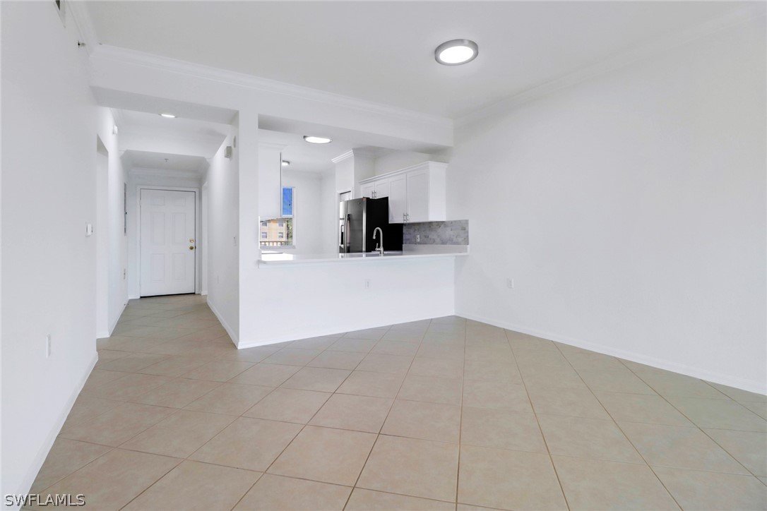 8451 Kingbird Loop 334 Property Photo 4