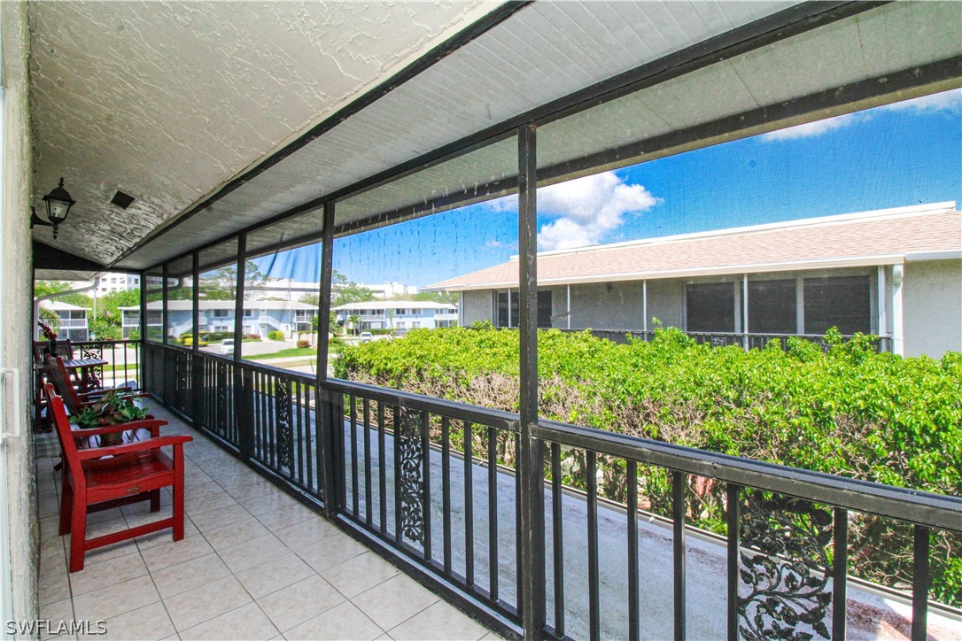 239 Palm Dr 2 Property Photo 5