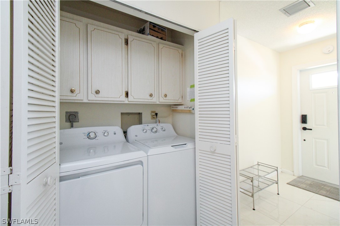 239 Palm Dr 2 Property Photo 9