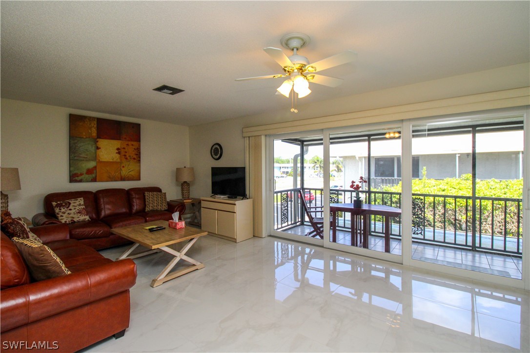 239 Palm Dr 2 Property Photo 13