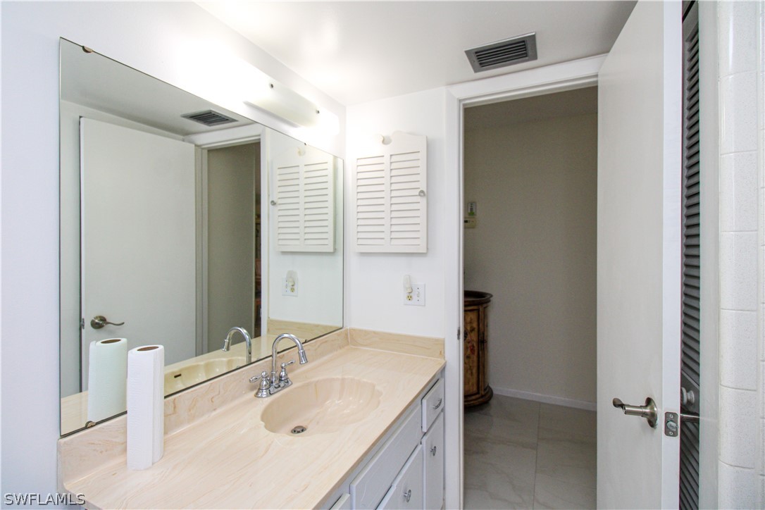 239 Palm Dr 2 Property Photo 18