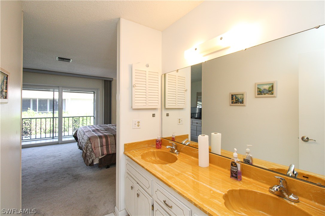 239 Palm Dr 2 Property Photo 28