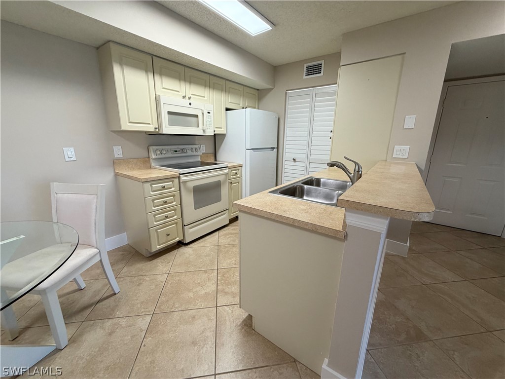 2094 Arbour Walk Cir 3014 Property Photo 7