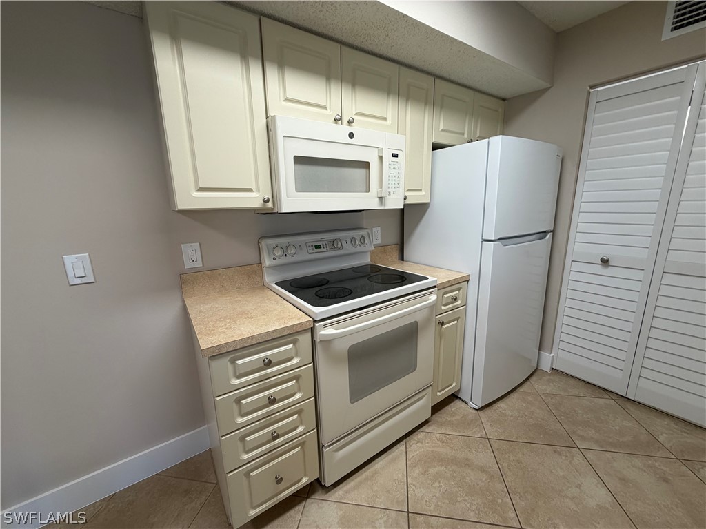 2094 Arbour Walk Cir 3014 Property Photo 9