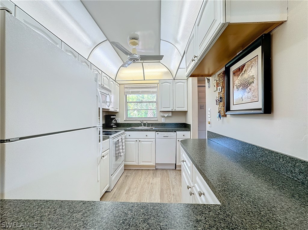 300 Forest Lakes Blvd 201 Property Photo 10