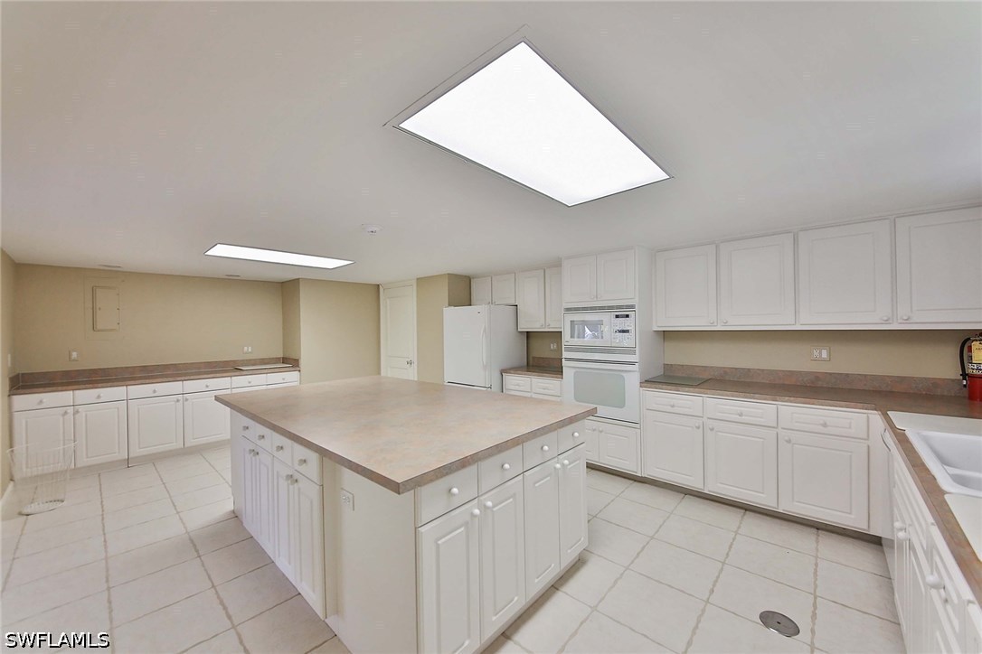226012560 Property Photo 17