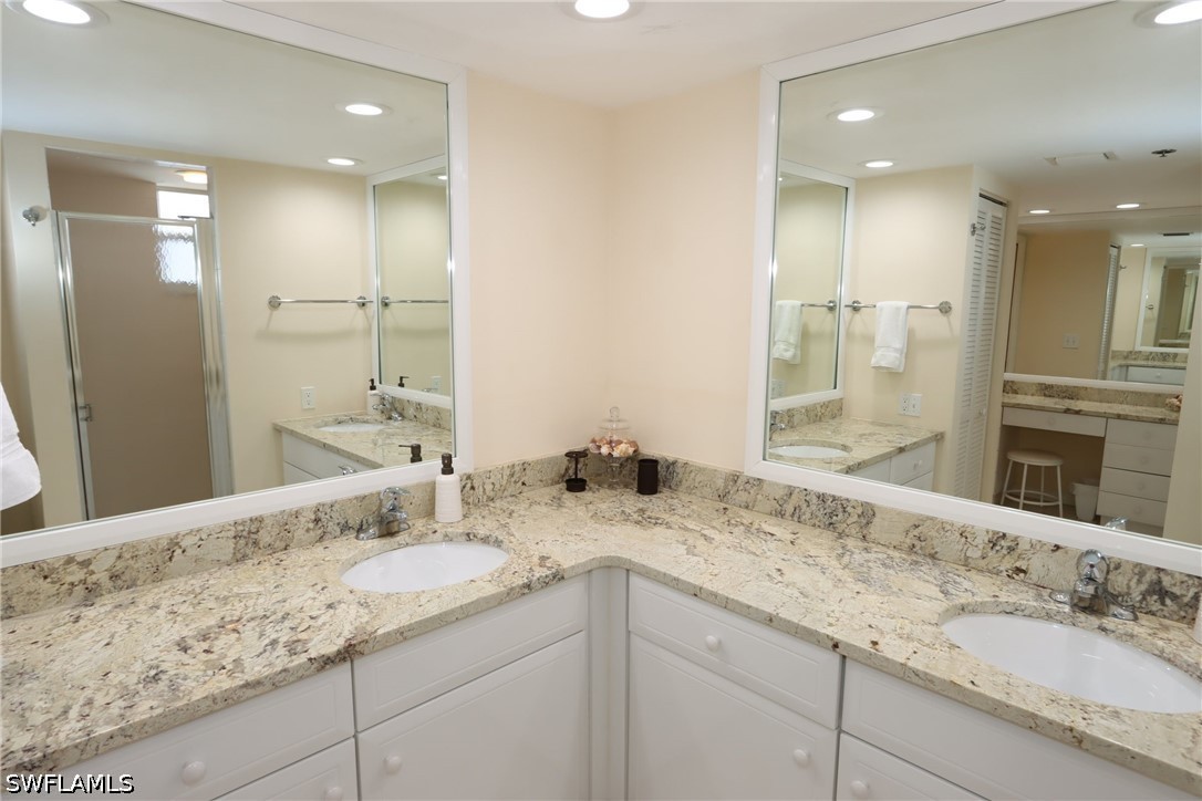 5550 Heron Point Dr 902 Property Photo 16