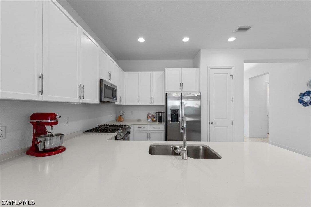 12830 Hawkins Dr Property Photo 13