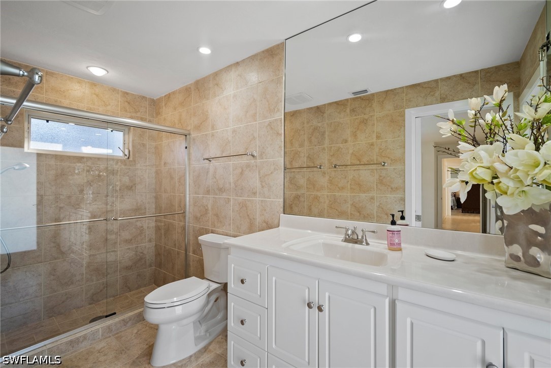 319 Pirates Bight Property Photo 20
