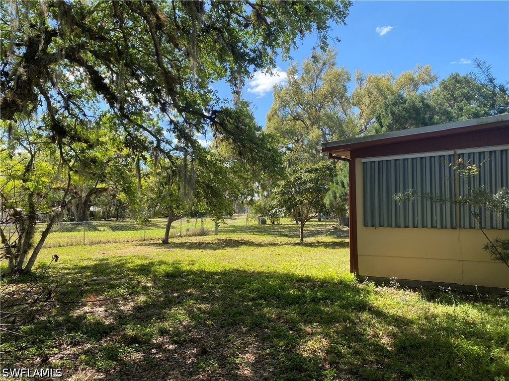 4014 N Edgewater Cir Property Photo 7