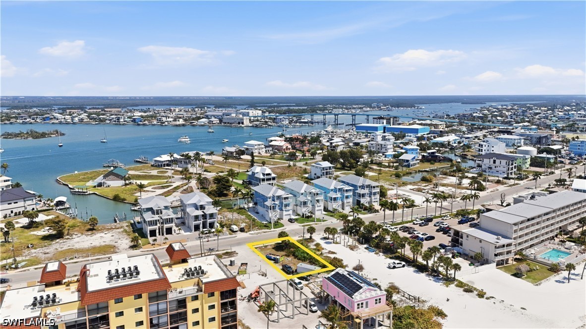 626 Estero Blvd Property Photo 13