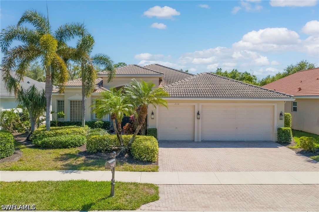2112 Amargo Way Property Photo 1