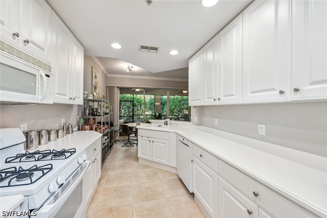 3985 Deer Crossing Ct 103 Property Photo 5
