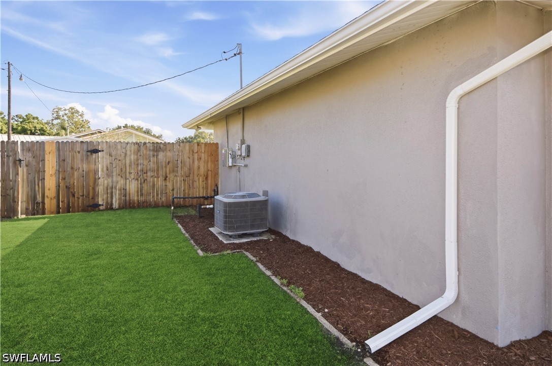 1405 Archer St Property Photo 10