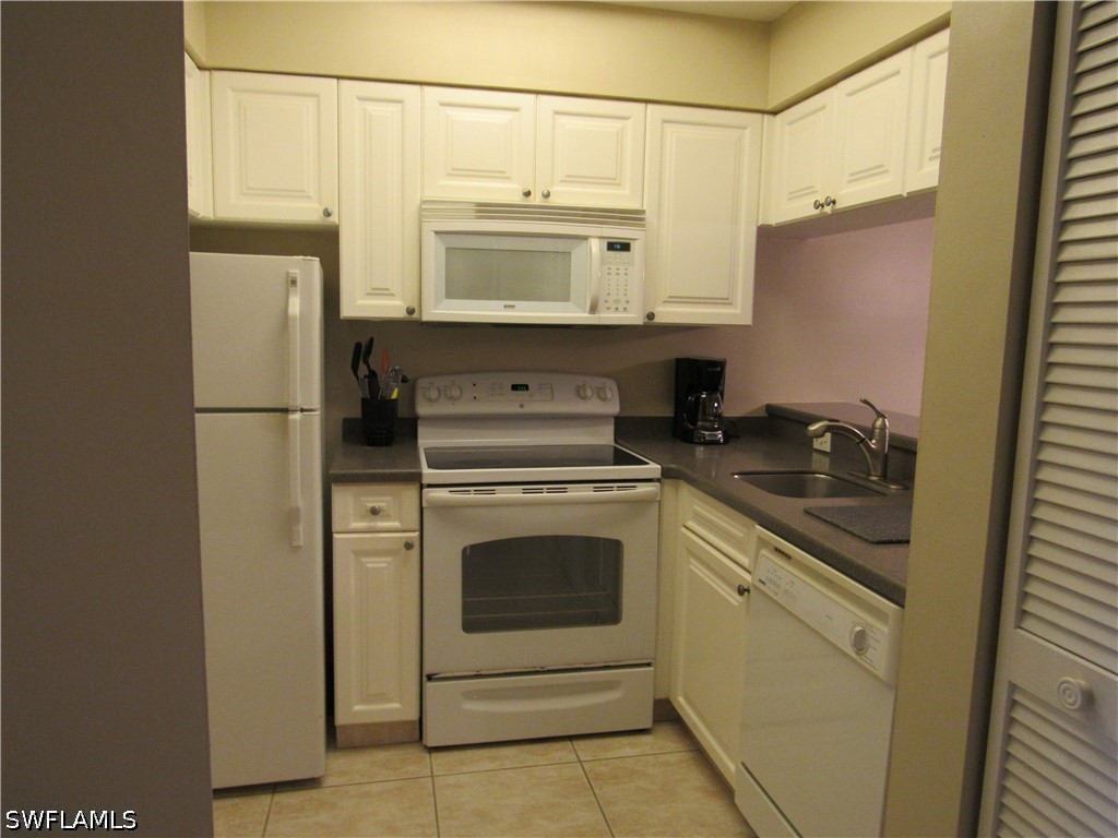 3323 Olympic Dr 716 Property Photo 6