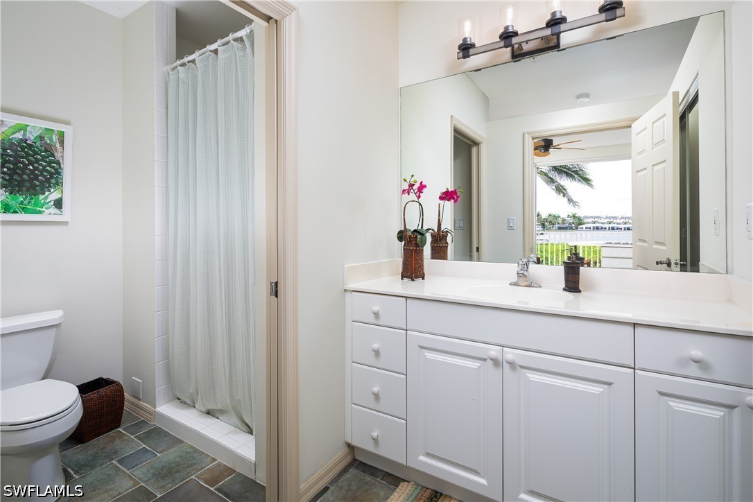 410 Flagship Dr 806 Property Photo 12