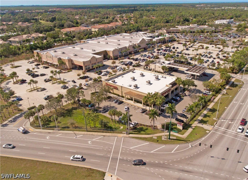 Tamiami Trl E Property Photo 8
