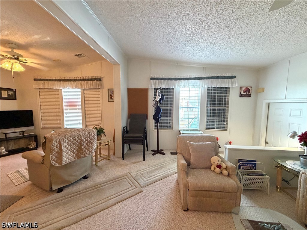 4621 Liberty Ln E Property Photo 10