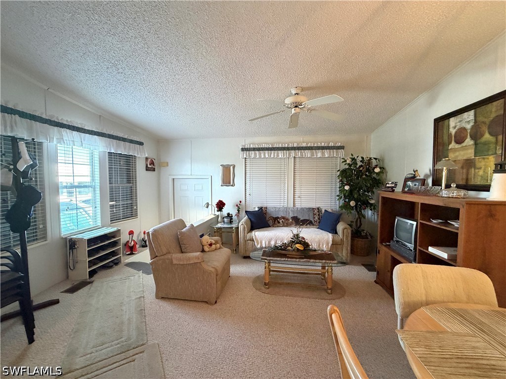 4621 Liberty Ln E Property Photo 13