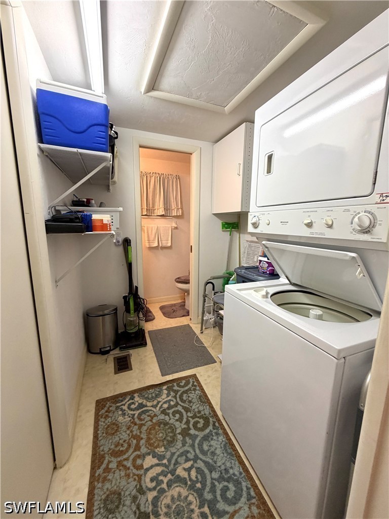 4621 Liberty Ln E Property Photo 25