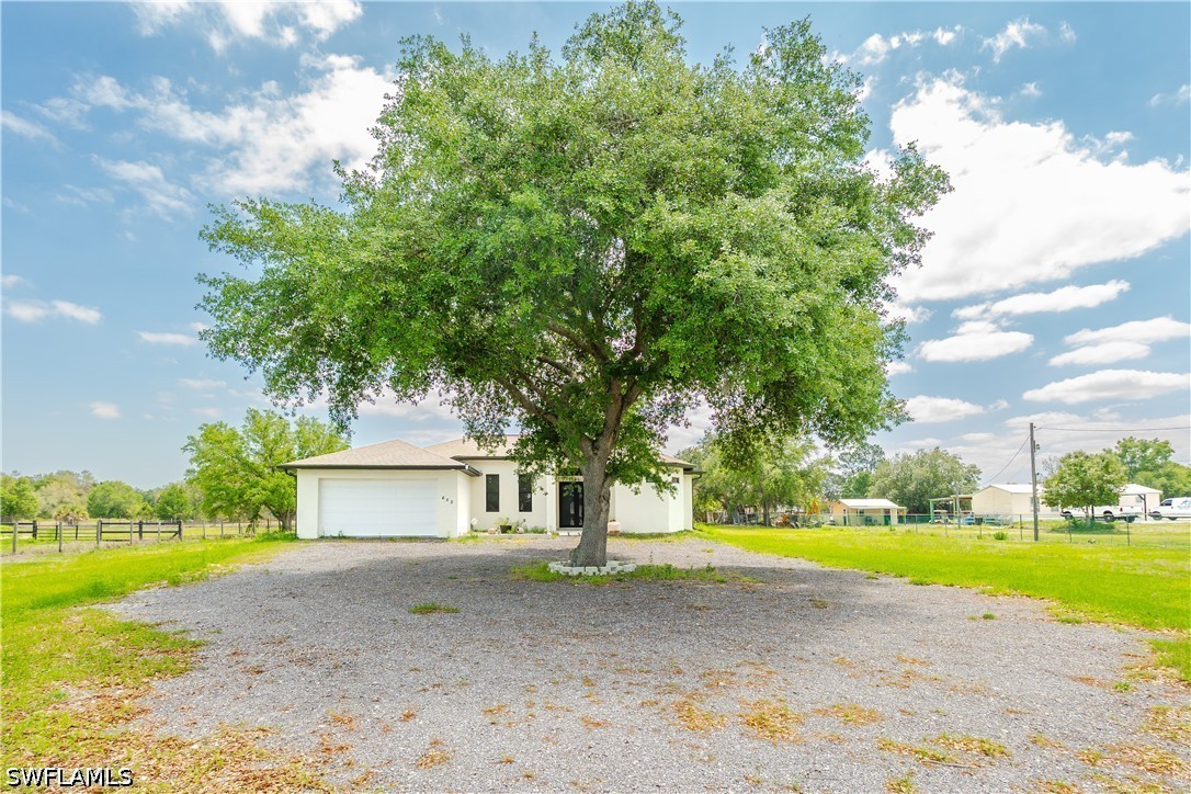 655 N Olivo St Property Photo 8