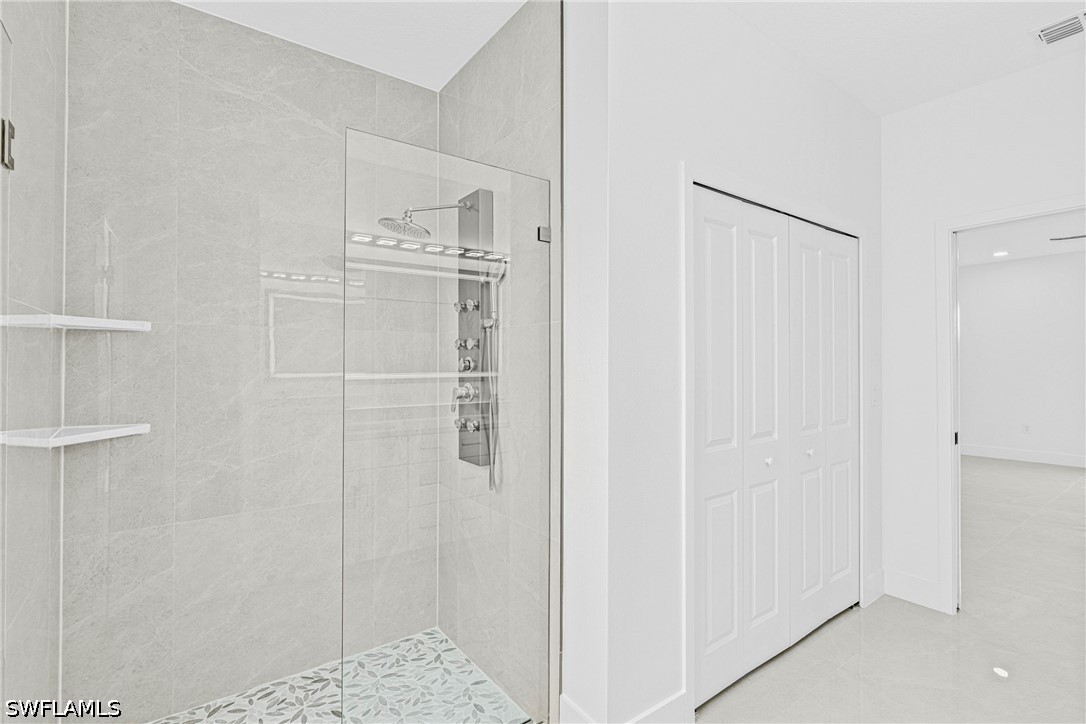 343 Pullman St Property Photo 19