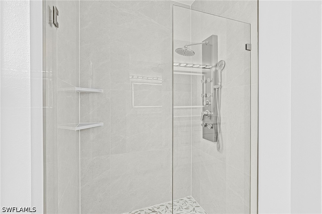 343 Pullman St Property Photo 20