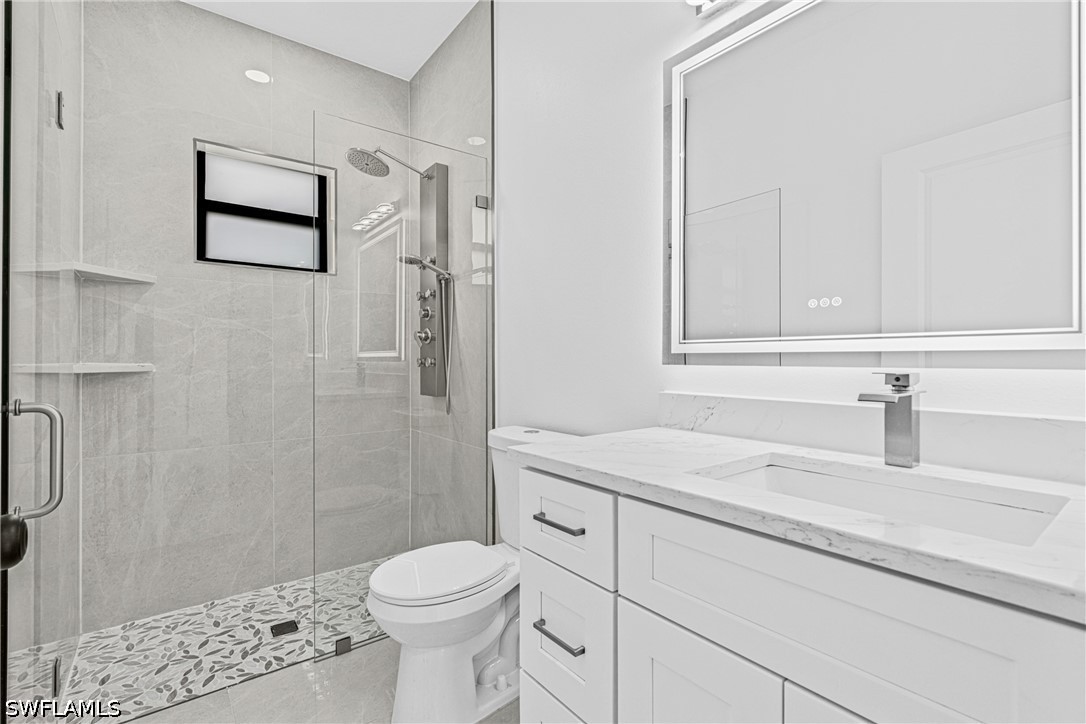 343 Pullman St Property Photo 25