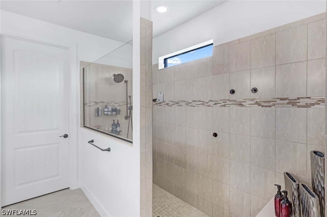9403 Surfbird Ct Property Photo 20