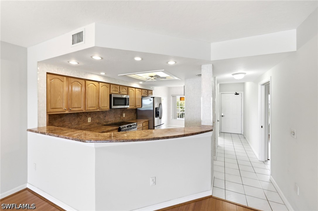 13105 Vanderbilt Dr 407 Property Photo 7