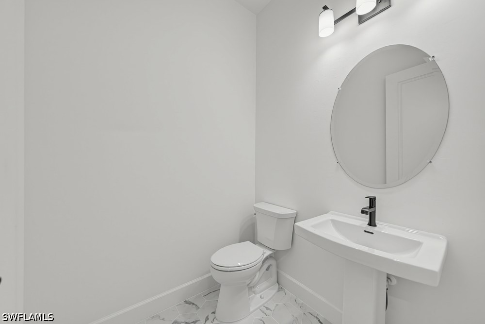 15756 Modena St Property Photo 12