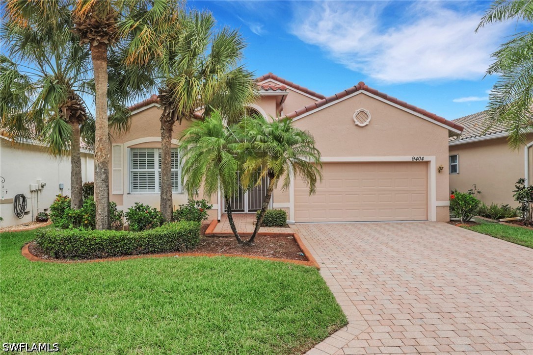 9404 Springview LOOP Property Photo 1