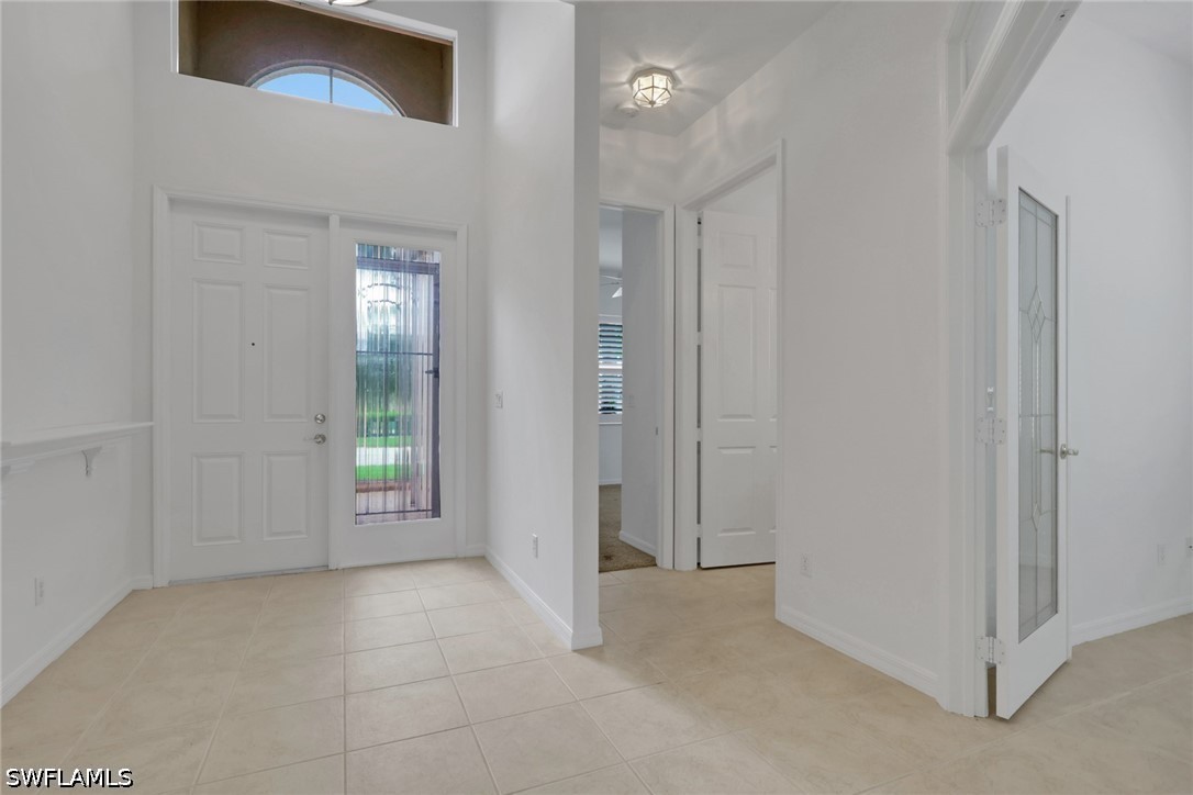 9404 Springview Loop Property Photo 2