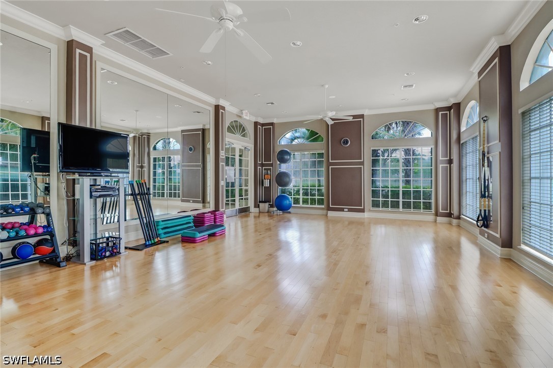 9404 Springview Loop Property Photo 44