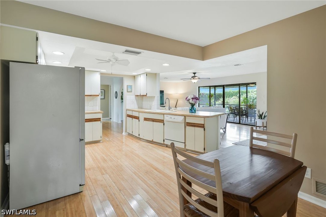 10361 Windsor Way Property Photo 10